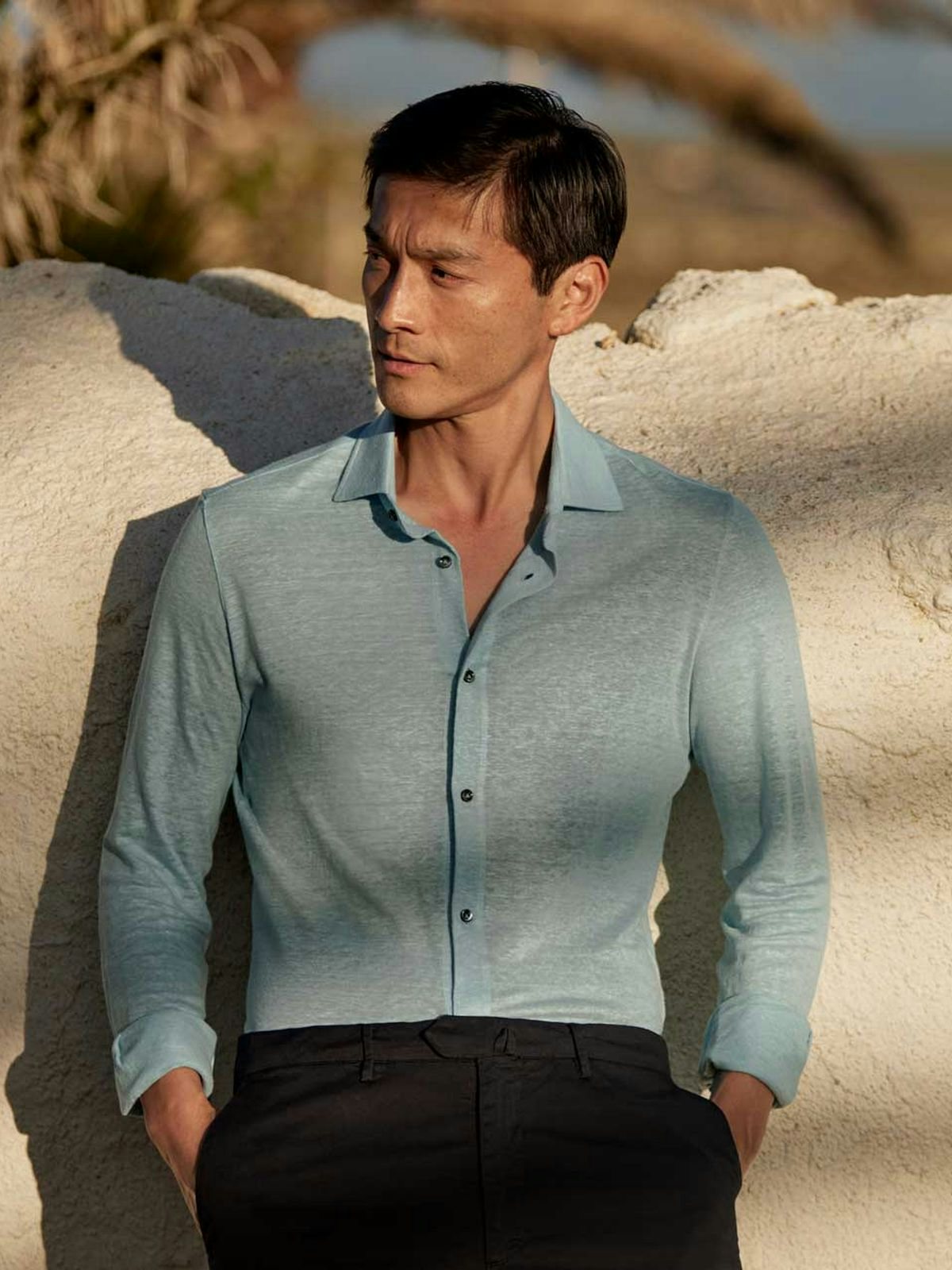 Luca Faloni Model Wearing Light Blue Linen Jersey Shirt